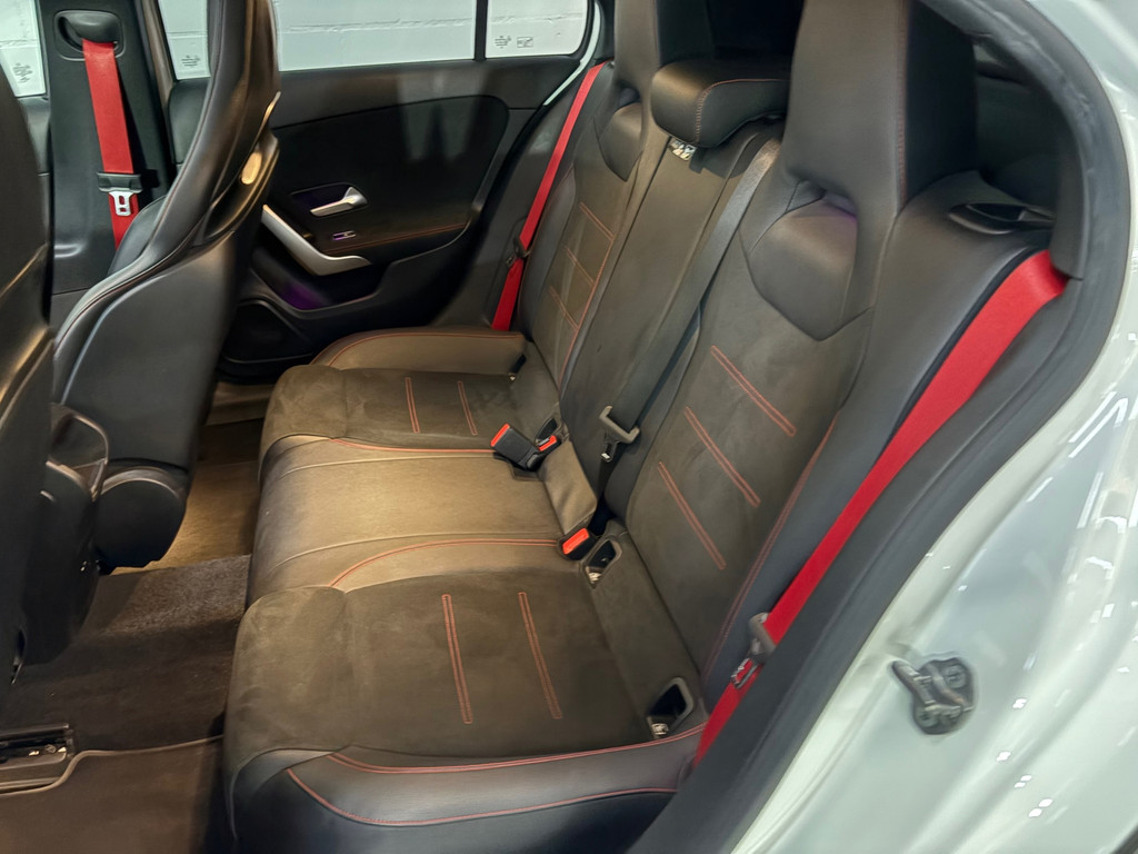 Mercedes-Benz A-klasse AMG 35 4MATIC Premium Plus Pano Burmester 5