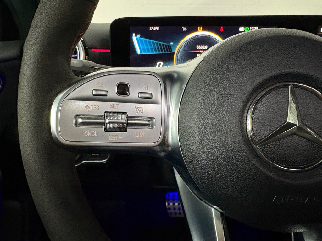 Mercedes-Benz A-klasse AMG 35 4MATIC Premium Plus Pano Burmester 9