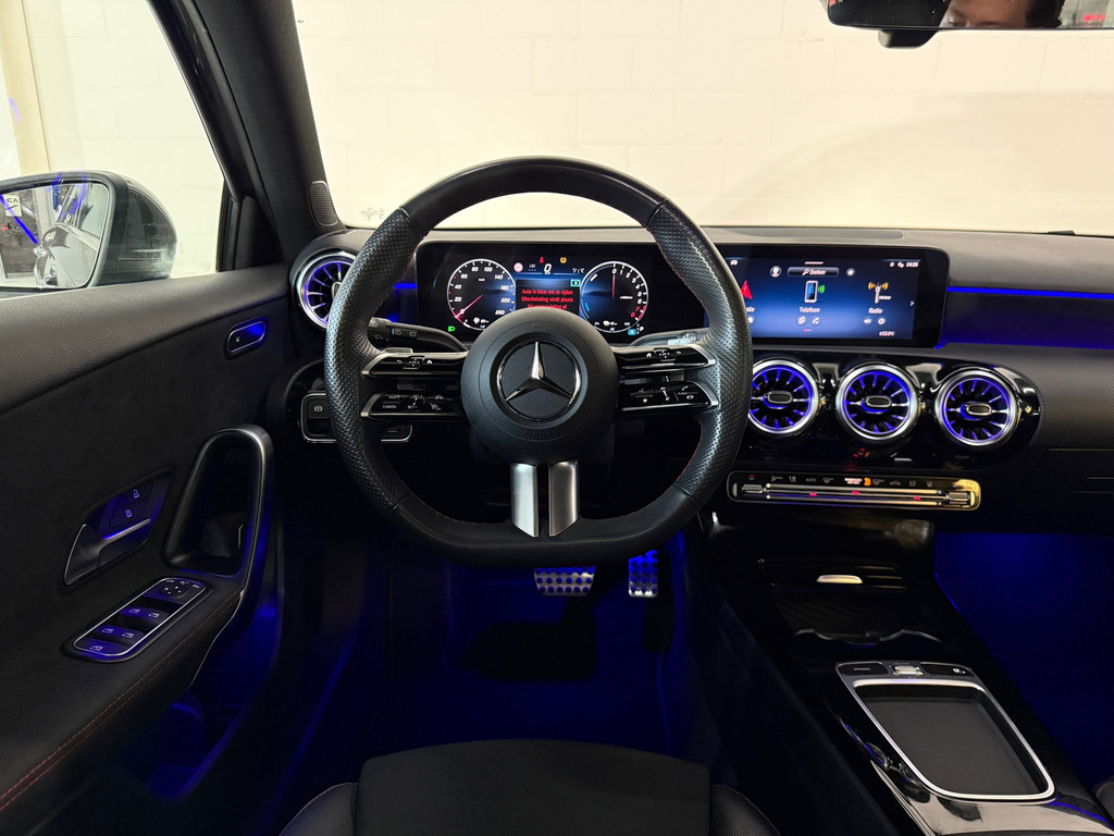 Mercedes-Benz A-klasse 250 e Star Edition Luxury Line Pano*360Cam*Keyless 7
