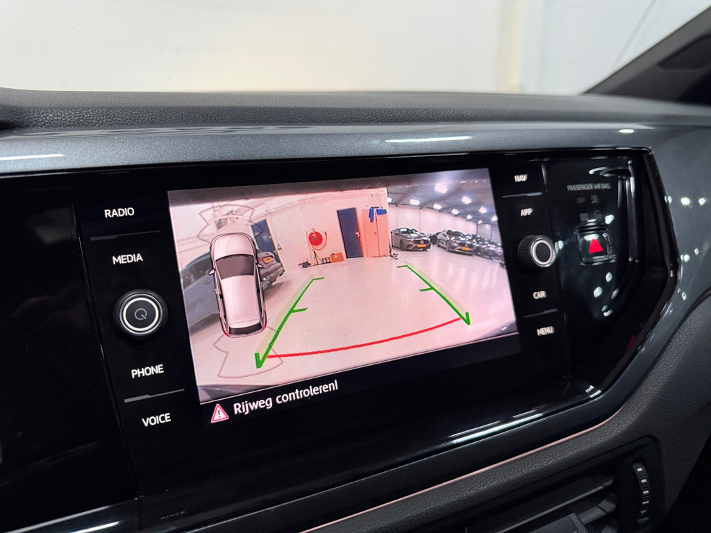 Volkswagen POLO 2.0 TSI GTI Pano*keyless*Cam 16