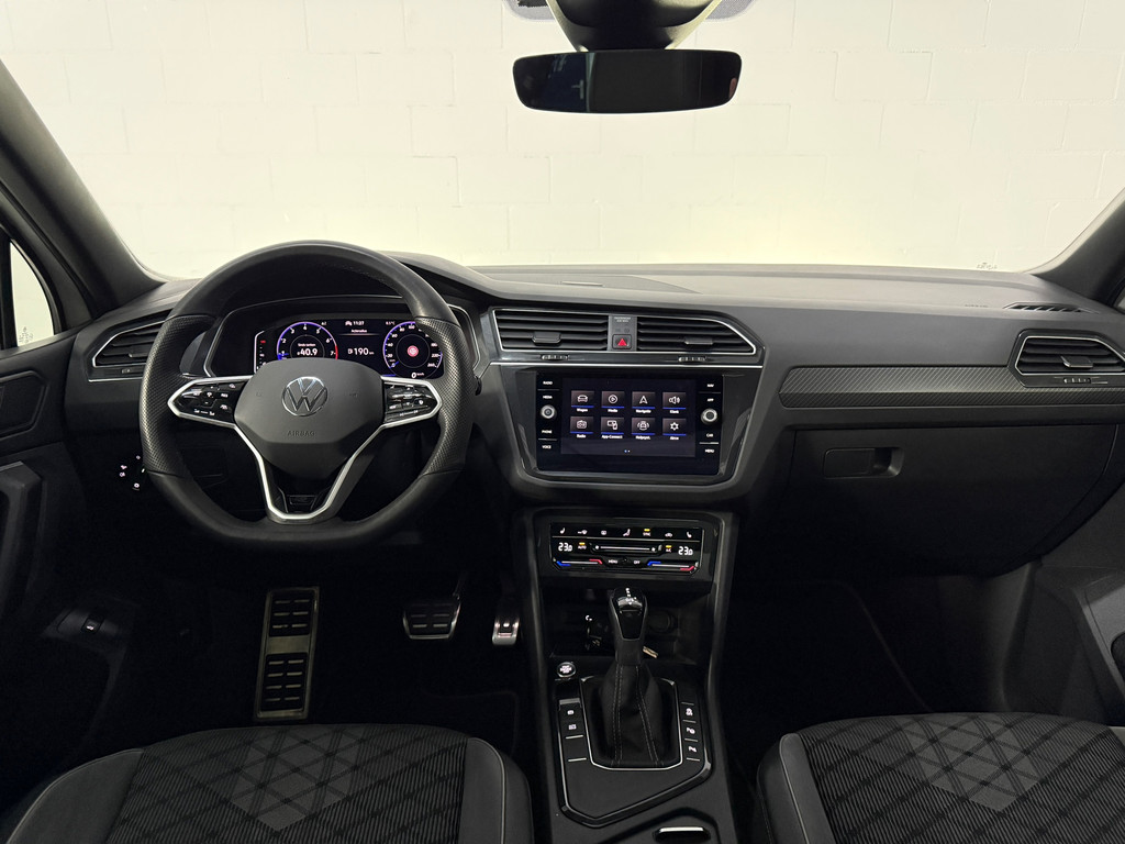 Volkswagen Tiguan 1.5 TSI R-Line Panoramadak, Applecarplay, Camera 14
