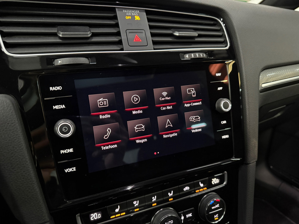 Volkswagen GOLF 2.0 TSI GTI Performance 21