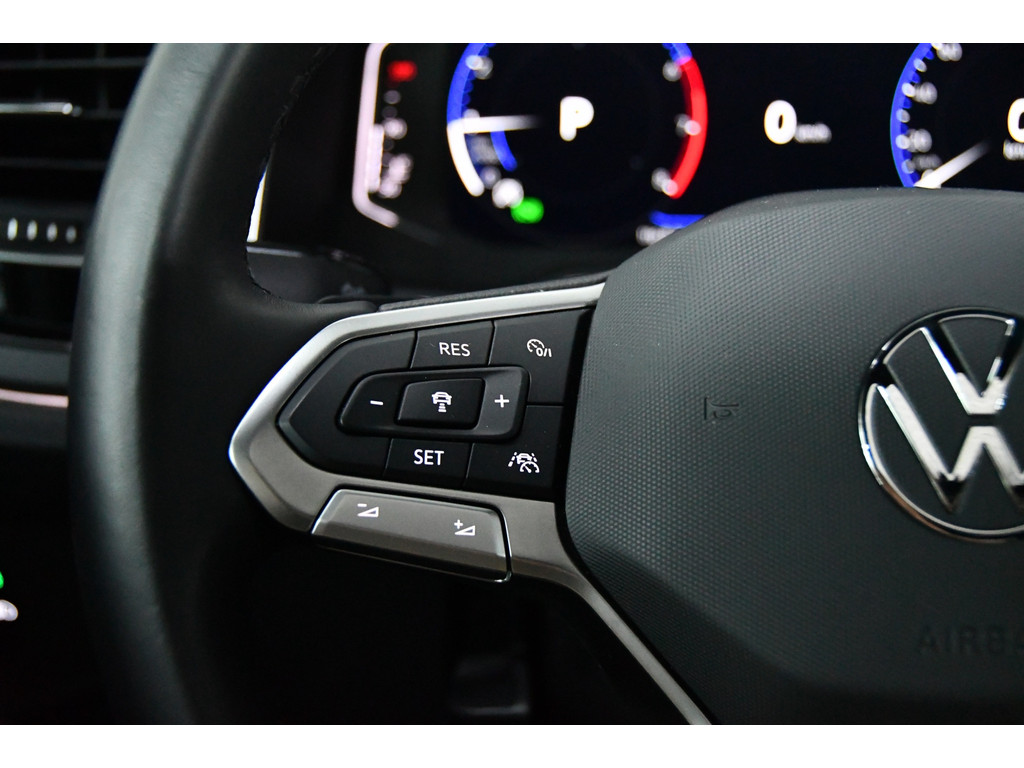 Volkswagen POLO 1.0 TSI R-line Cam*Pano*blindspot*Keyless 7