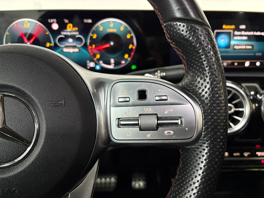 Mercedes-Benz A-klasse 200 Business Solution AMG Upgrade 10