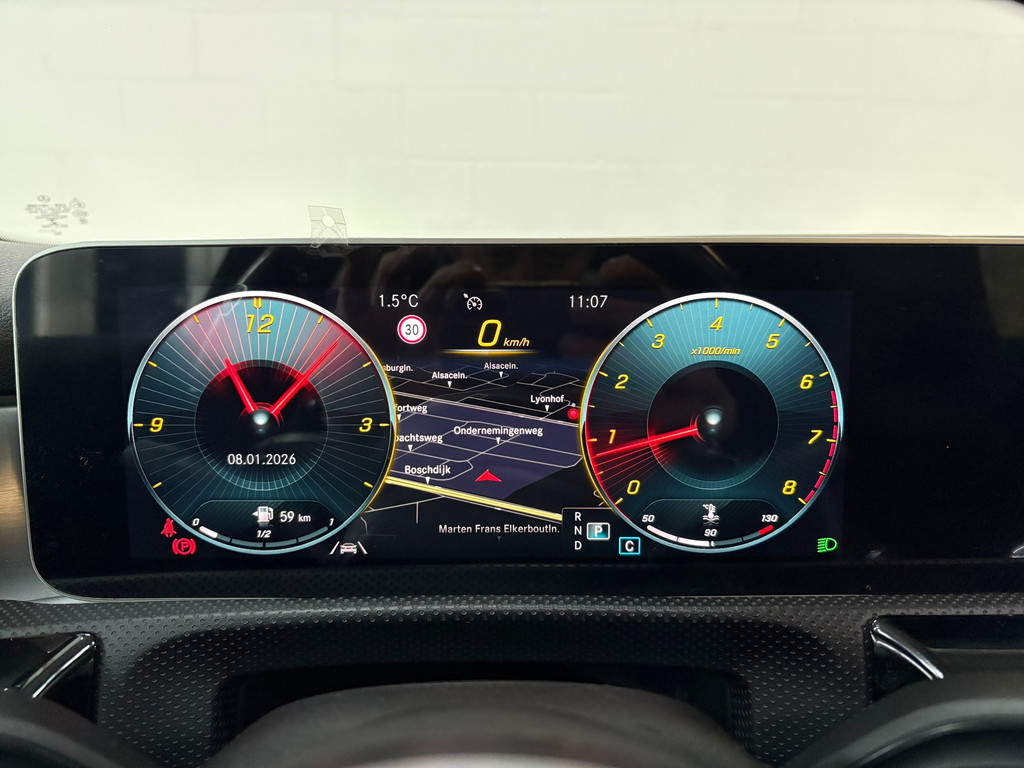 Mercedes-Benz A-klasse 200 Business Solution AMG Upgrade 13