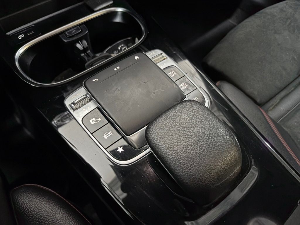 Mercedes-Benz A-klasse 200 Business Solution AMG Upgrade 14