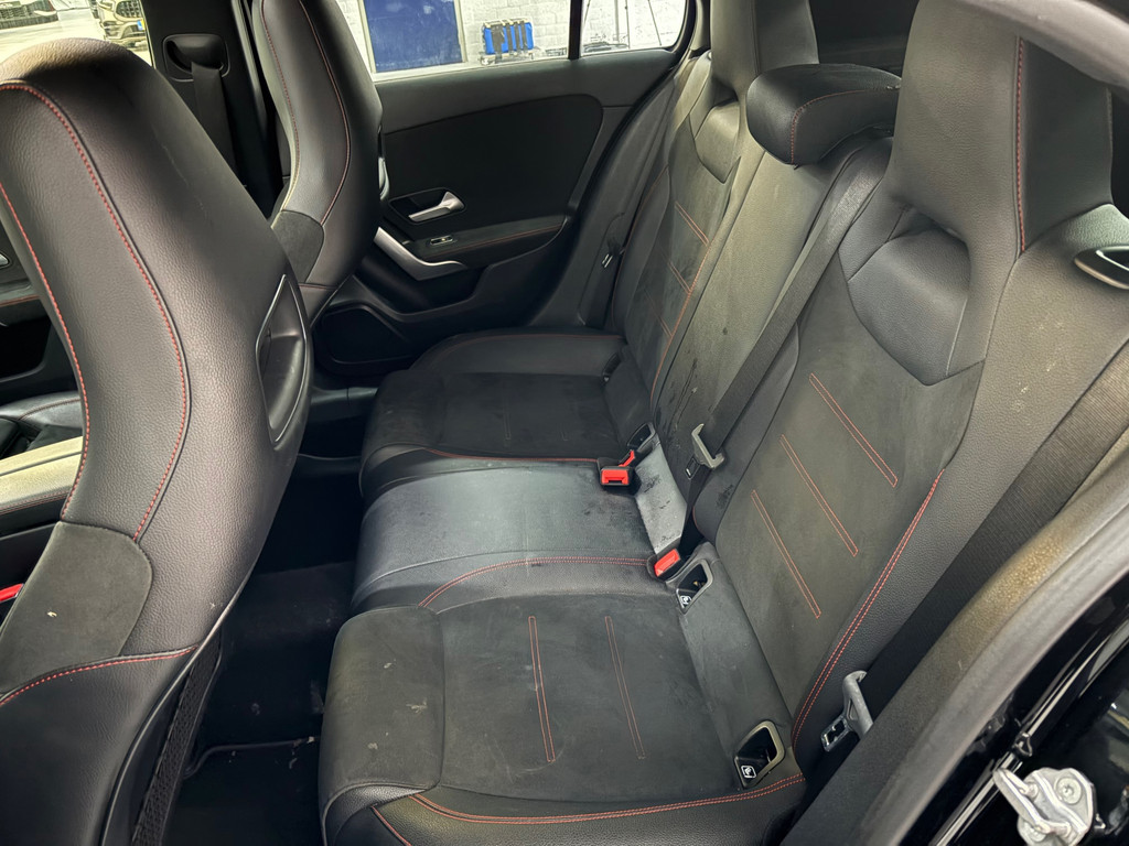 Mercedes-Benz A-klasse 200 Business Solution AMG Upgrade 6