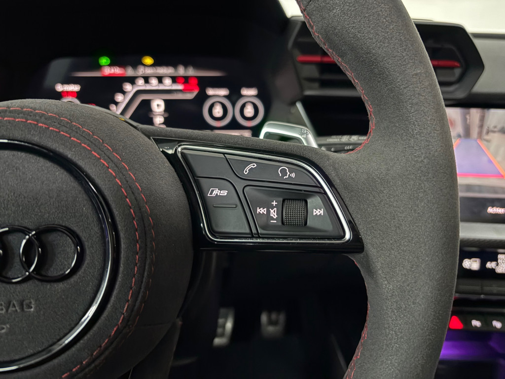 Audi A3 Sportback 2.5 TFSI RS 3 quattro Performance*Memory*Massage*Pano*B&O 11