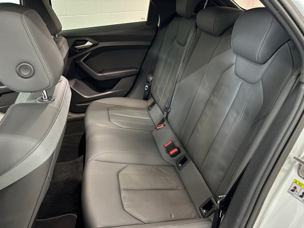 Audi A1 Sportback 35TFSI 1.5 S-Line FULL OPTIONS 4