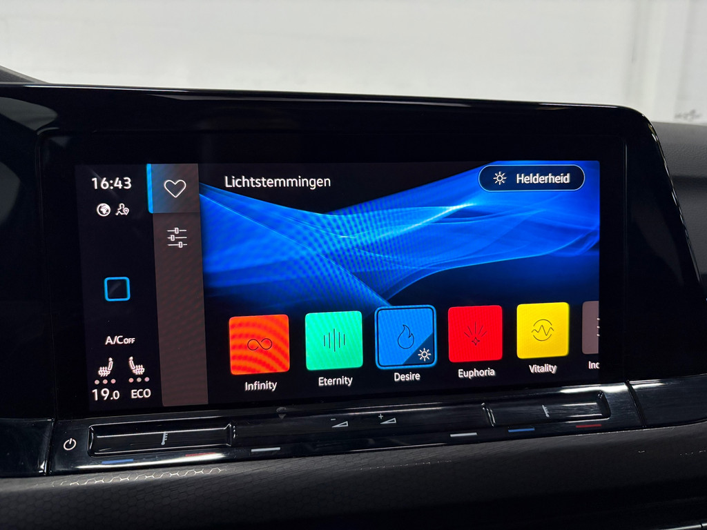 Volkswagen Golf 1.4 eHybrid GTE Pano*Sfeer*keyless* 13