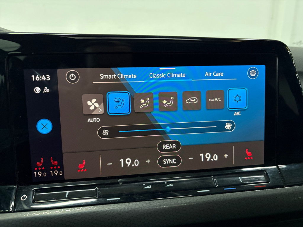 Volkswagen Golf 1.4 eHybrid GTE Pano*Sfeer*keyless* 14