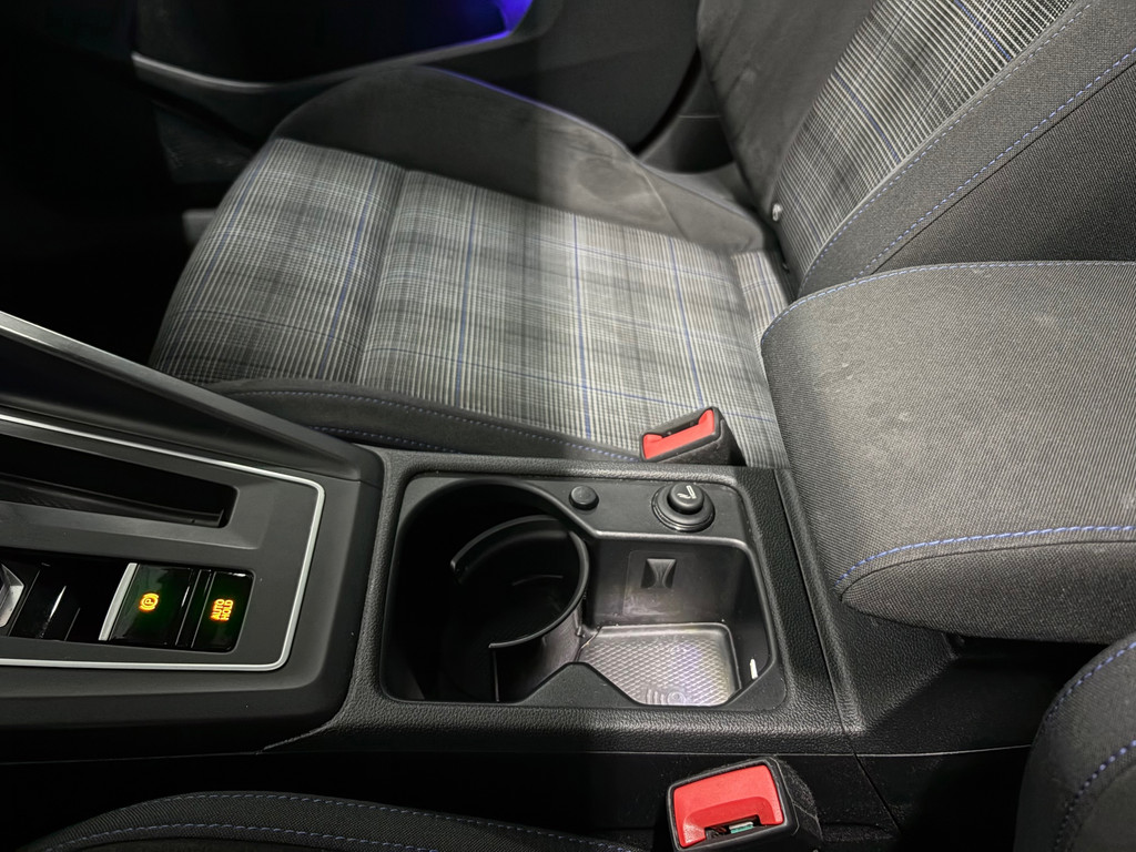 Volkswagen Golf 1.4 eHybrid GTE Pano*Sfeer*keyless* 21