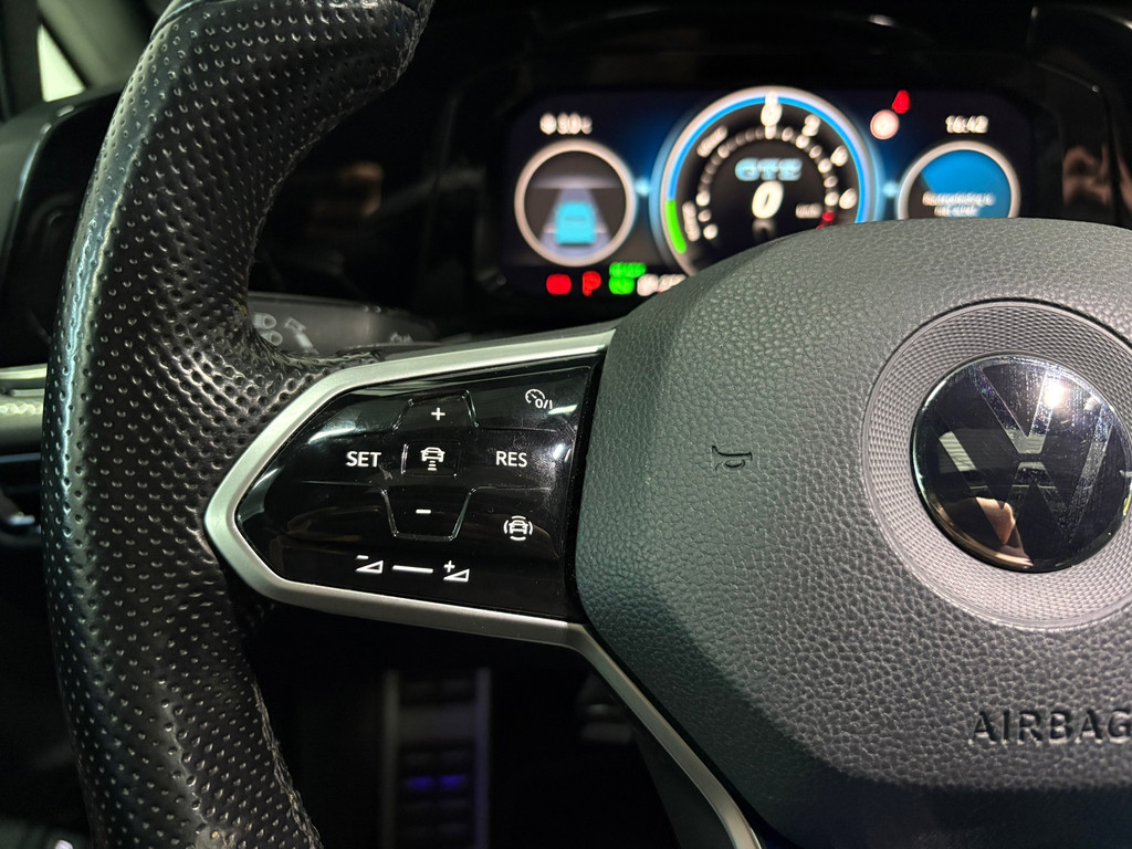 Volkswagen Golf 1.4 eHybrid GTE Pano*Sfeer*keyless* 8