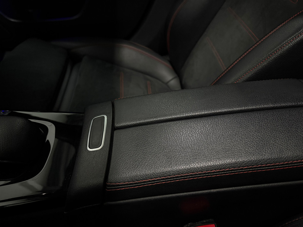 Mercedes-Benz A-klasse A200 AMG Pano*Sfeer*keyless 20