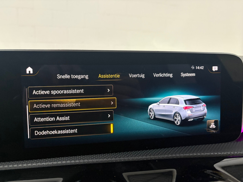 Mercedes-Benz A-klasse 200 AMG Pano*Sfeer*Memory*Cam 21