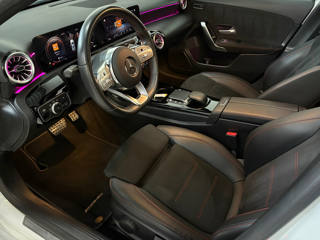 Mercedes-Benz A-klasse 180 AMG Line*Sfeer*Pano*Cam 4