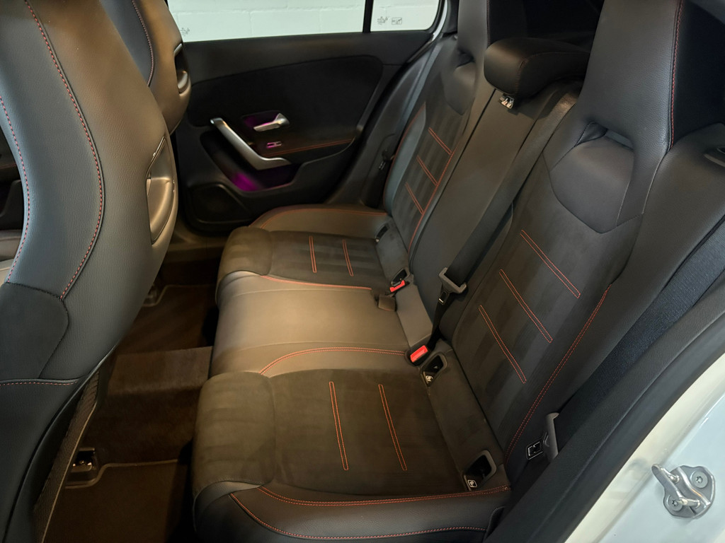 Mercedes-Benz A-klasse 180 AMG Line*Sfeer*Pano*Cam 6