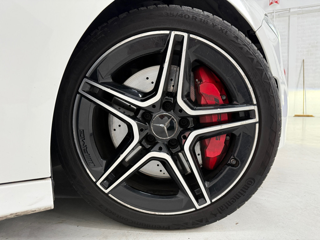 Mercedes-Benz A-klasse AMG A35 4MATIC Premium Panoramadak, Burmester 1