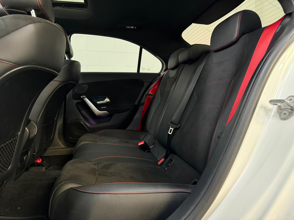 Mercedes-Benz A-klasse AMG A35 4MATIC Premium Panoramadak, Burmester 5