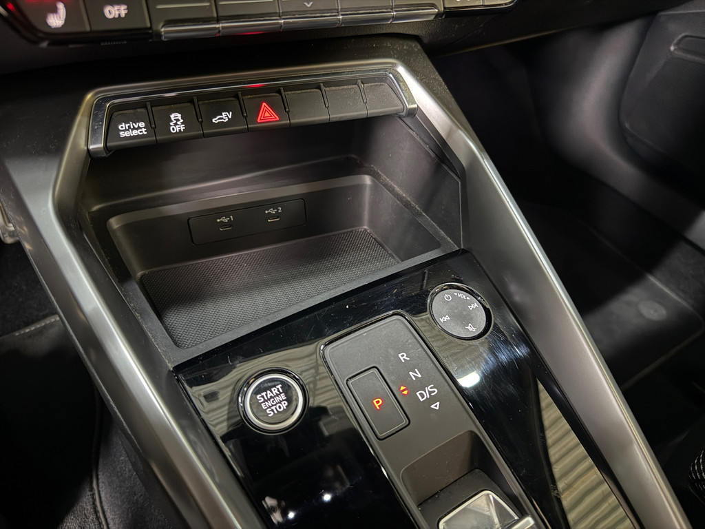 Audi A3 Sportback 40 TFSI e Advanced edition Pano S-line 19