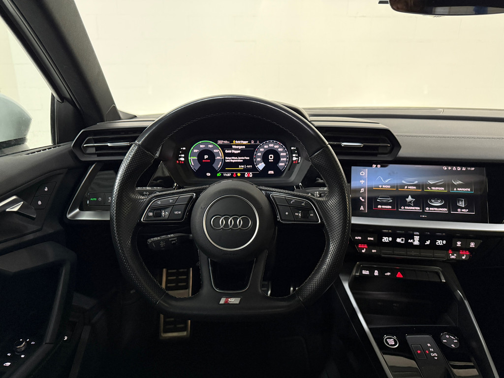 Audi A3 Sportback 40 TFSI e Advanced edition Pano S-line 8