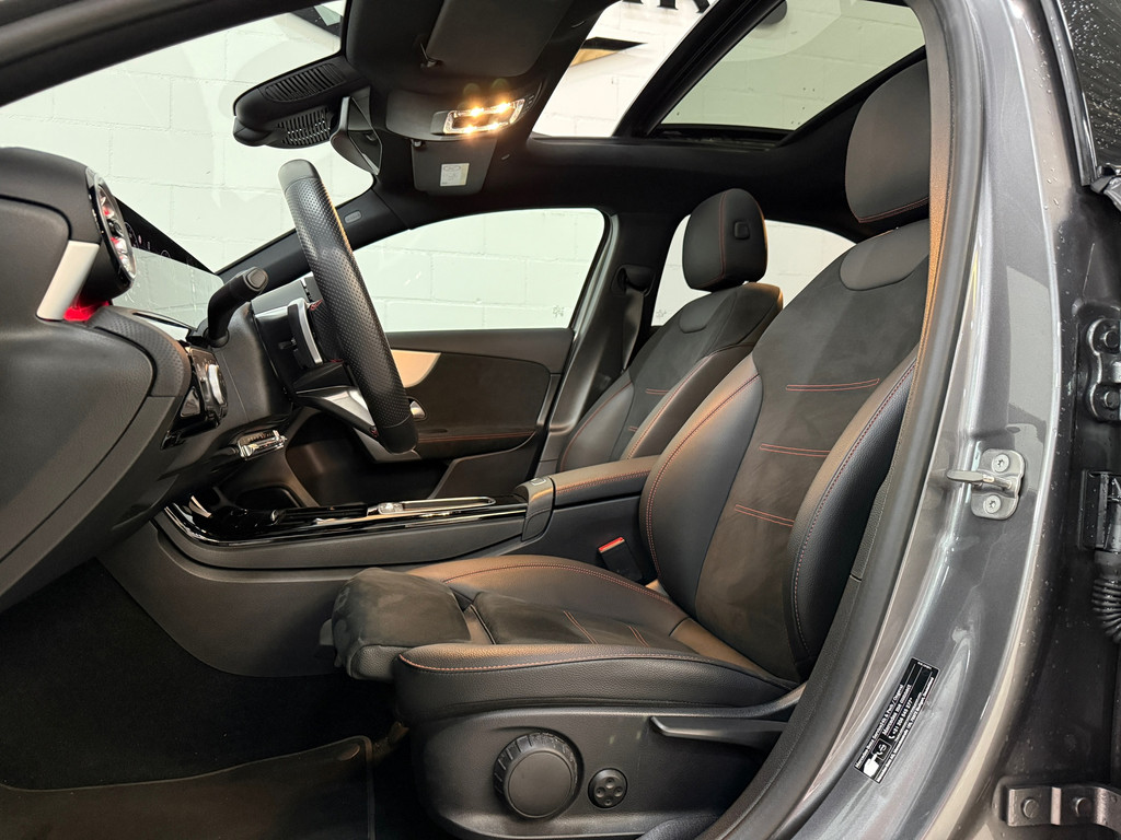 Mercedes-Benz A-klasse 250e AMG Line, Full options, Pano, Nightpack, NL auto 4