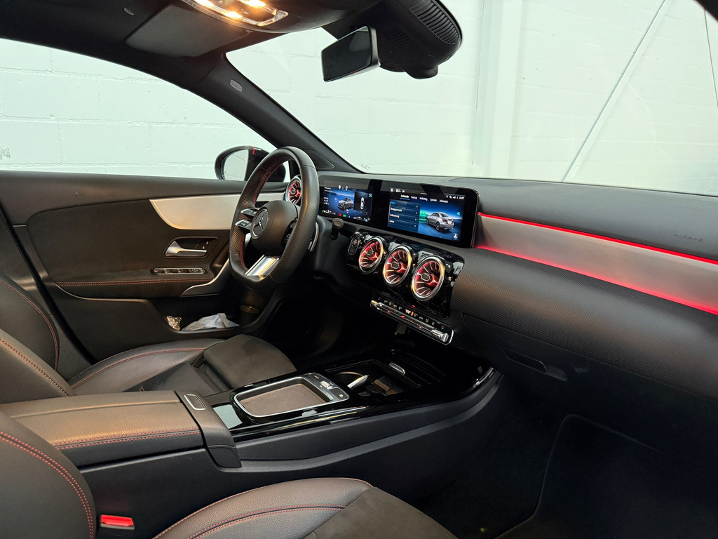 Mercedes-Benz A-klasse 250e AMG Line, Full options, Pano, Nightpack, NL auto 6