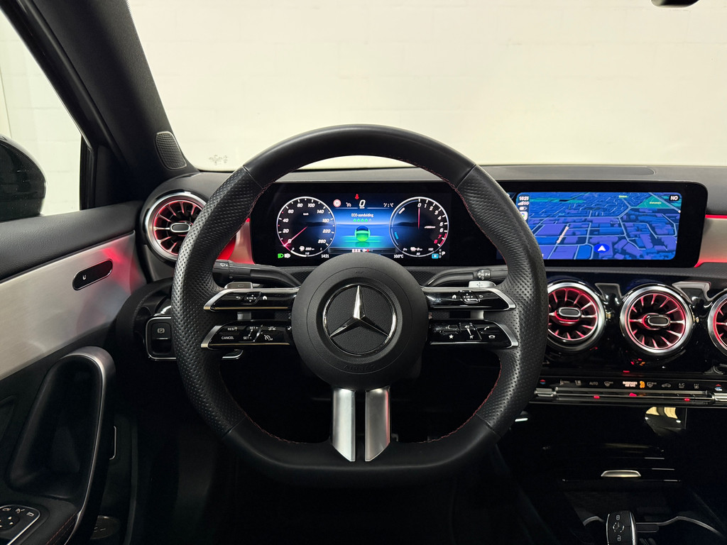 Mercedes-Benz A-klasse 250e AMG Line, Full options, Pano, Nightpack, NL auto 8