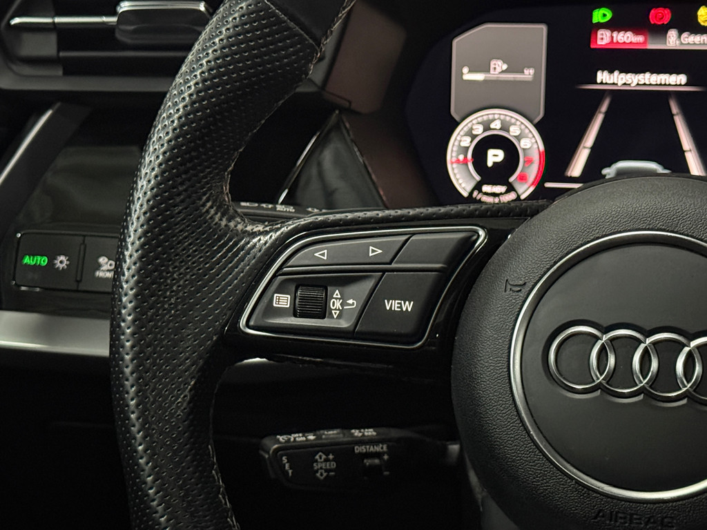 Audi A3 Sportback 40 TFSI E S-Line Full*Option* 19