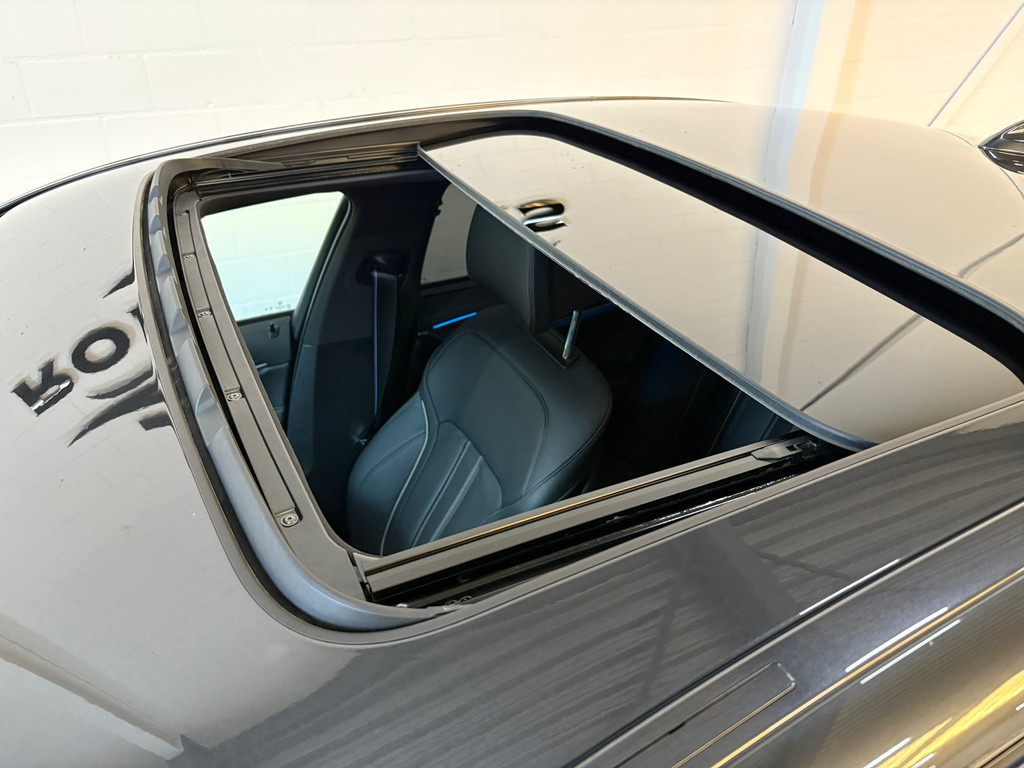 BMW 5-serie 530e Edition Plus, M-pakket, Schuifdak, Laserlight, FULL-options 2