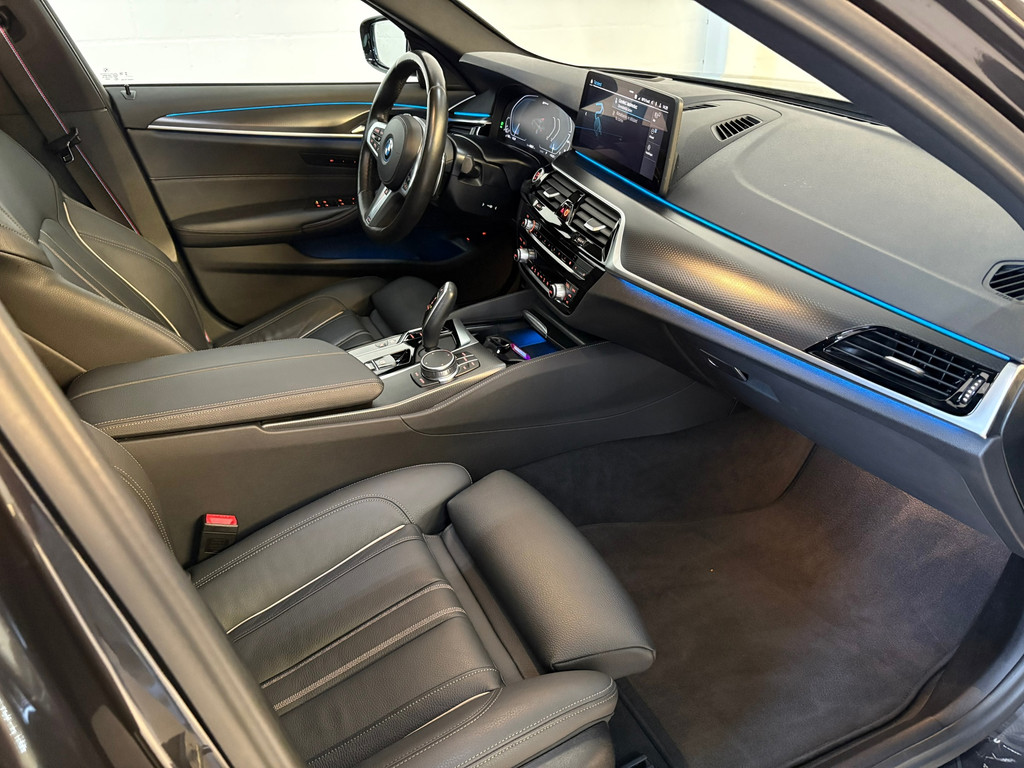 BMW 5-serie 530e Edition Plus, M-pakket, Schuifdak, Laserlight, FULL-options 6