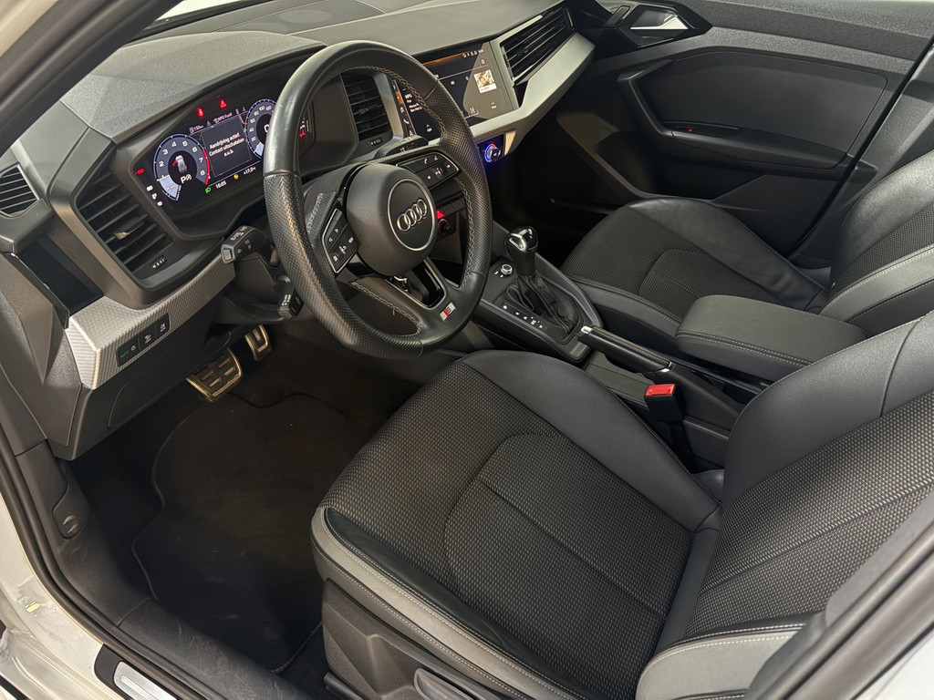 Audi A1 Allstreet 30 TFSI Advanced edition, Navi, Blackline, Automaat 2