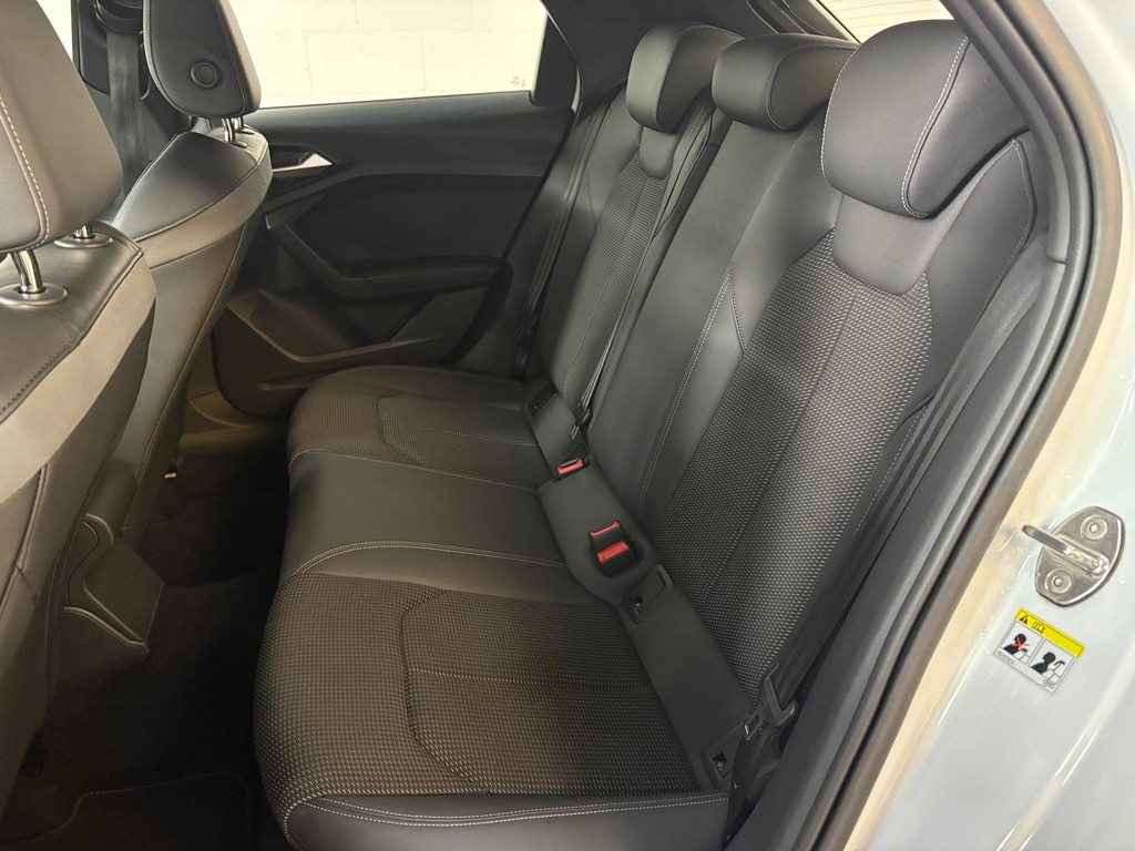 Audi A1 Allstreet 30 TFSI Advanced edition, Navi, Blackline, Automaat 5