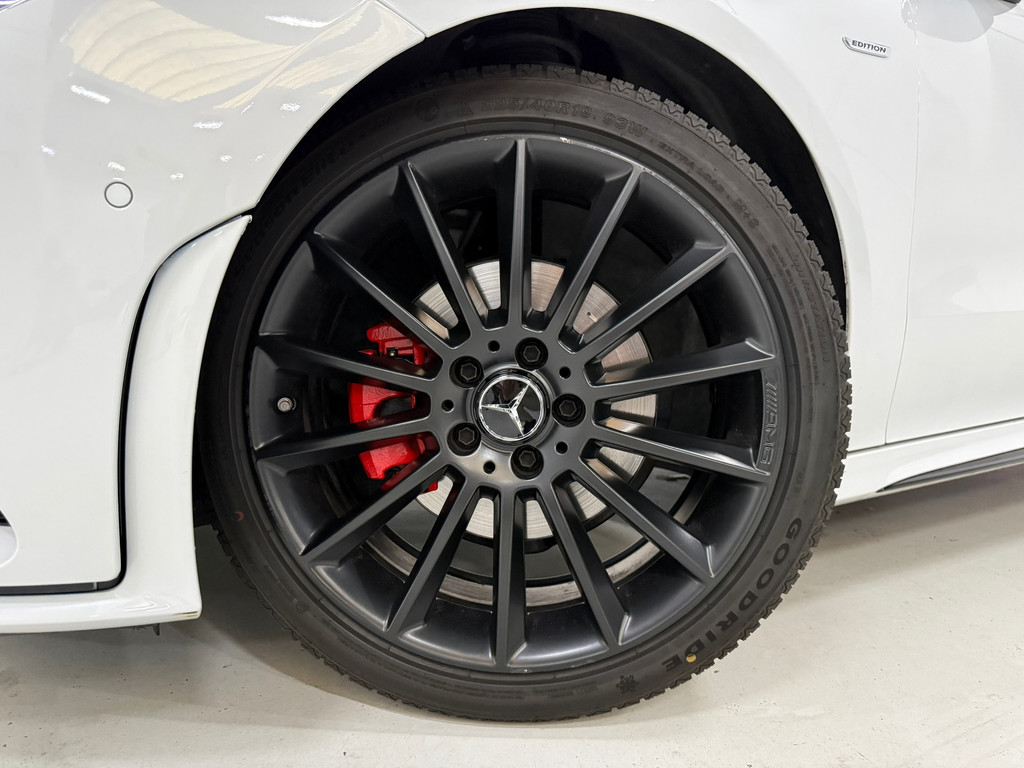 Mercedes-Benz CLA-klasse 200 AMG-Line, Pano, 1