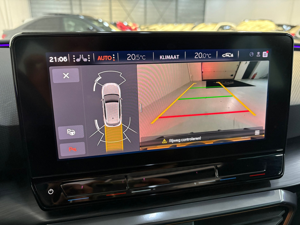 Cupra Leon 2.0 TSI VZ 300 PK Pano*Keyless*Sfeer 12