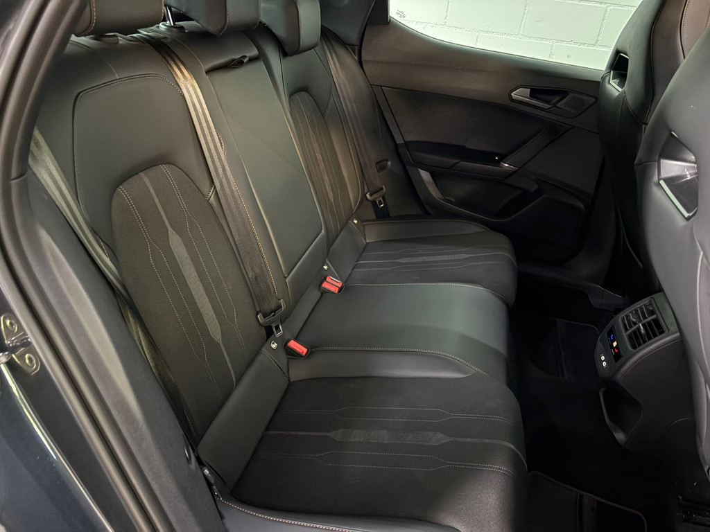 Cupra Leon 2.0 TSI VZ 300 PK Pano*Keyless*Sfeer 7