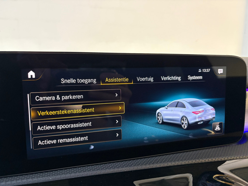 Mercedes-Benz CLA-klasse 200 Edition, Pano, Sfeer, Burmester, Applecarplay 21