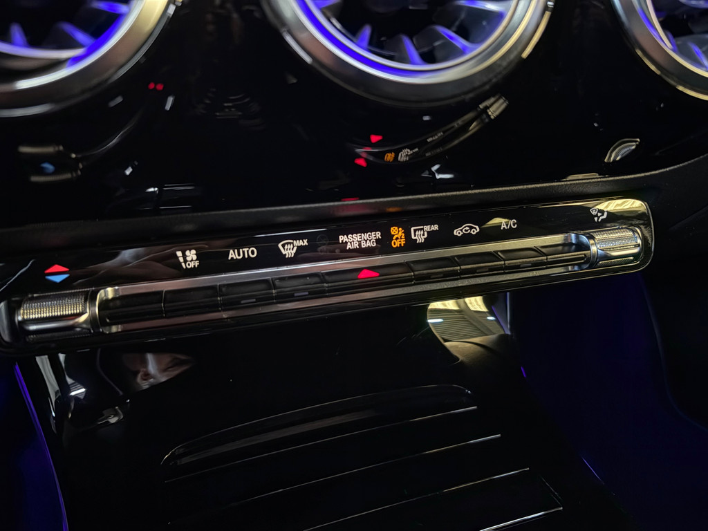 Mercedes-Benz CLA-klasse 200 Edition, Pano, Sfeer, Burmester, Applecarplay 23