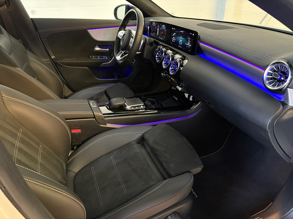 Mercedes-Benz CLA-klasse 200 Edition, Pano, Sfeer, Burmester, Applecarplay 6