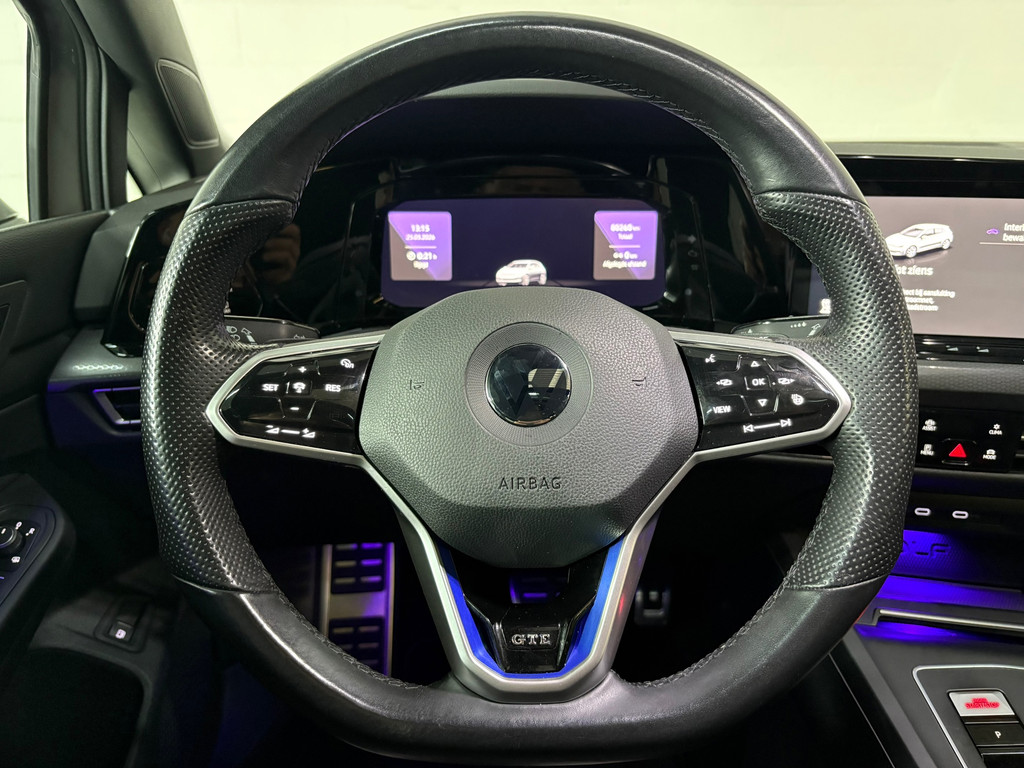 Volkswagen Golf 1.4 eHybrid GTE HUD*Cam*Side-assist 10