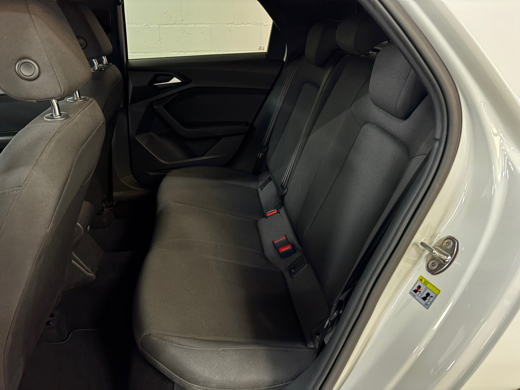 Audi A1 Citycarver 30 TFSI S-Line 5