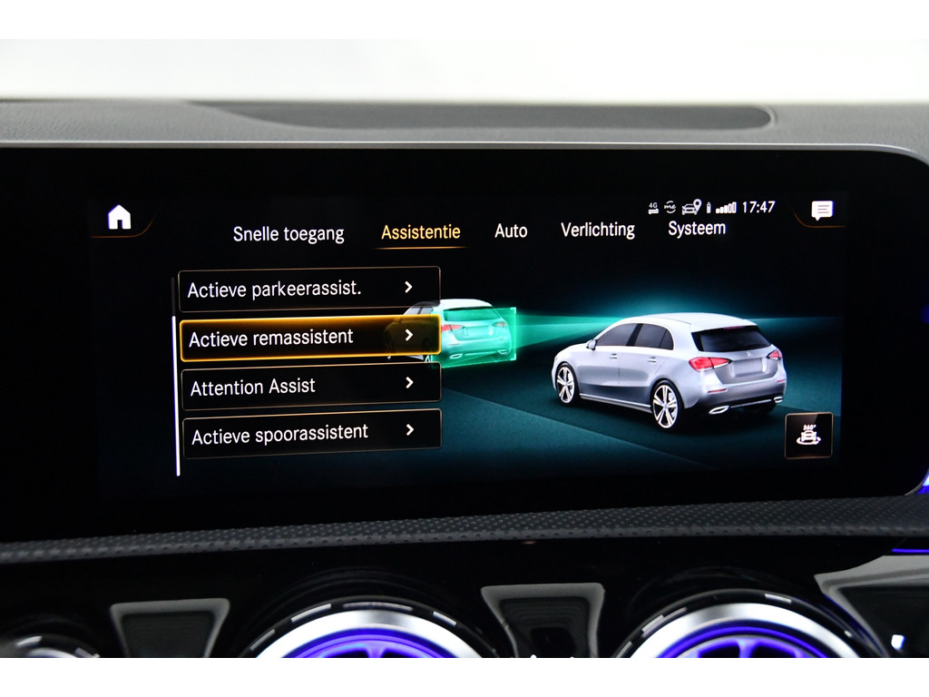 Mercedes-Benz A-klasse 220 Premium Plus Amg Night Pano*Sfeer 12