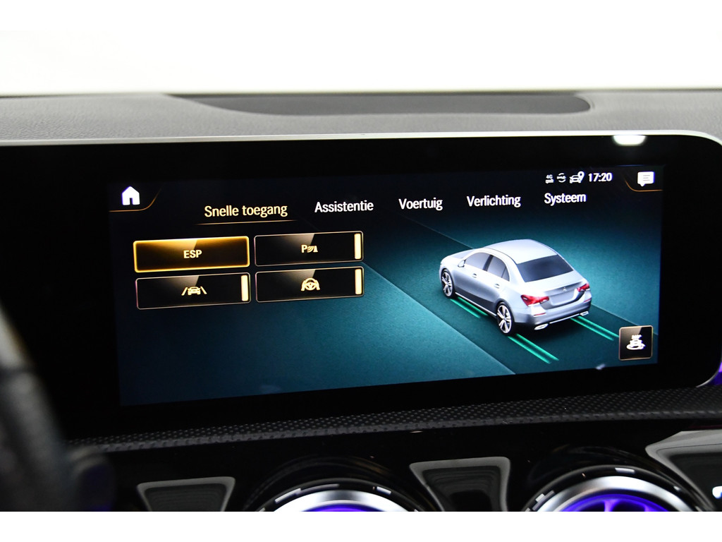 Mercedes-Benz A-klasse A200 AMG Pano*Camera*Keyless 15