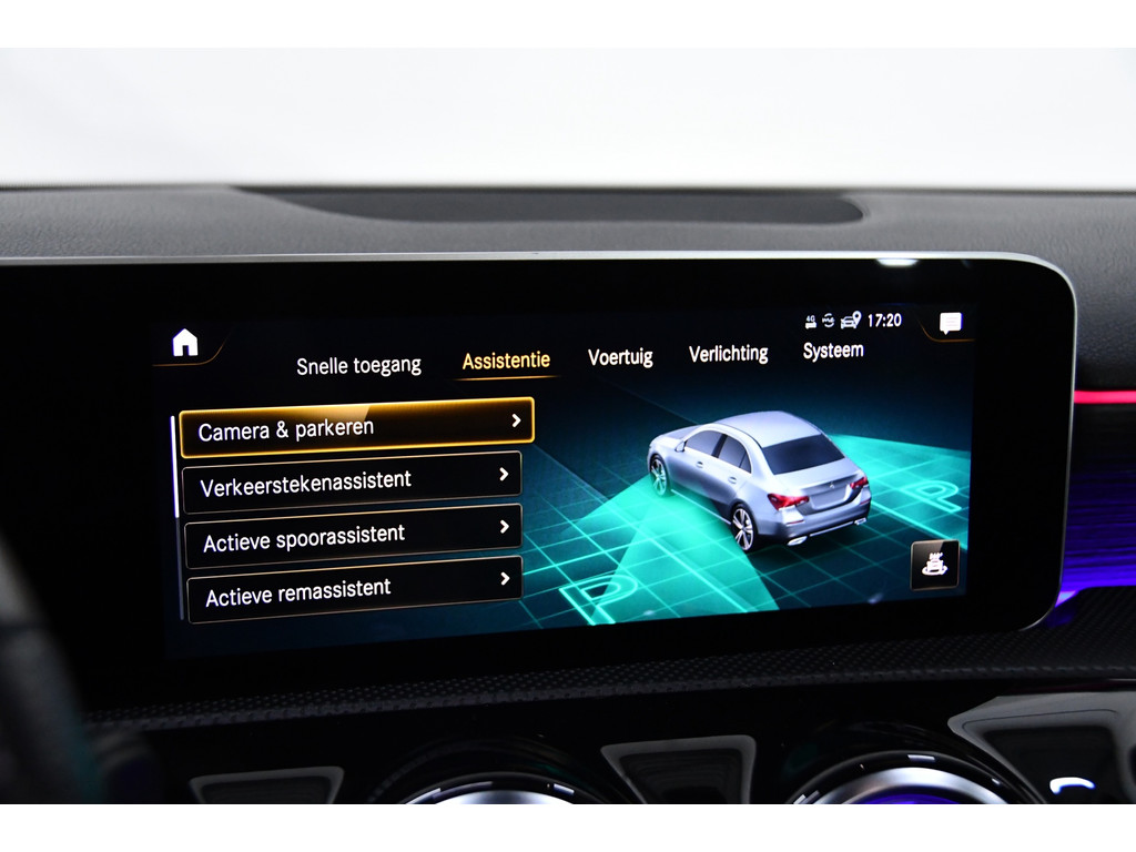 Mercedes-Benz A-klasse A200 AMG Pano*Camera*Keyless 18