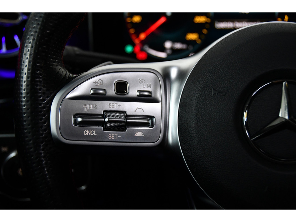 Mercedes-Benz A-klasse A200 AMG Pano*Camera*Keyless 9