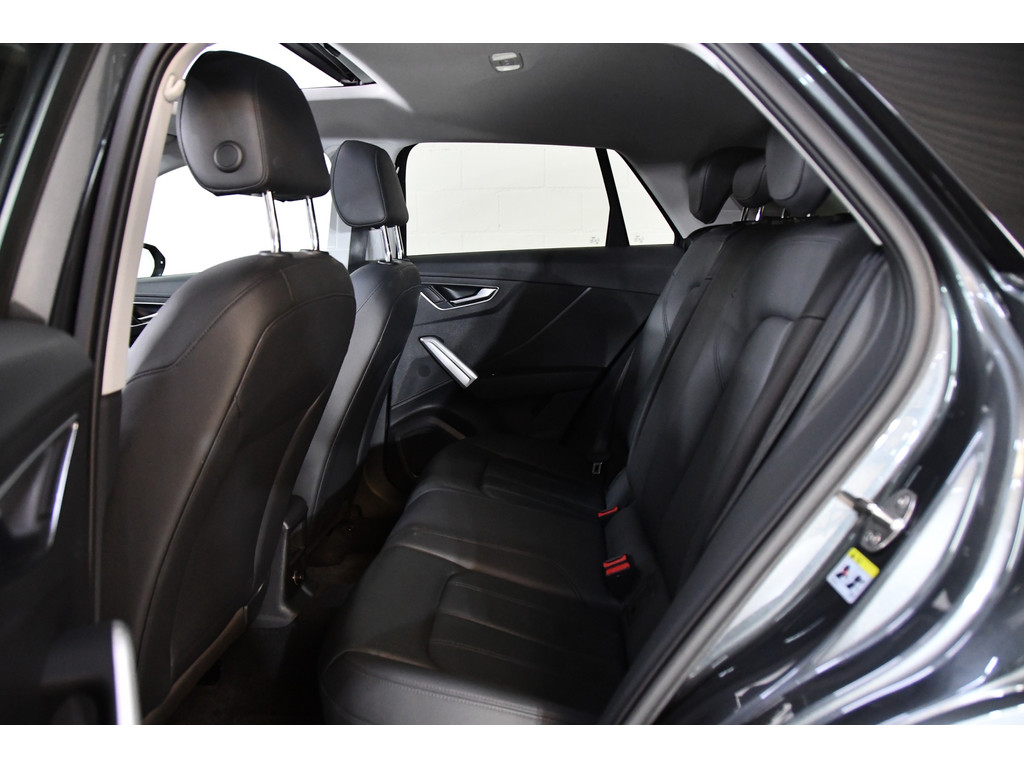 Audi Q2 35 TFSI S-Line, Pano, Camera, Navi 5