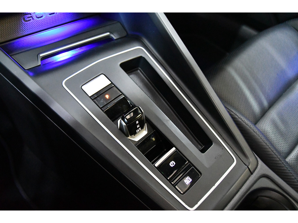 Volkswagen Golf 2.0 TSI R 4Motion Performance*AKra*Blindspot*Leder*Pano 12