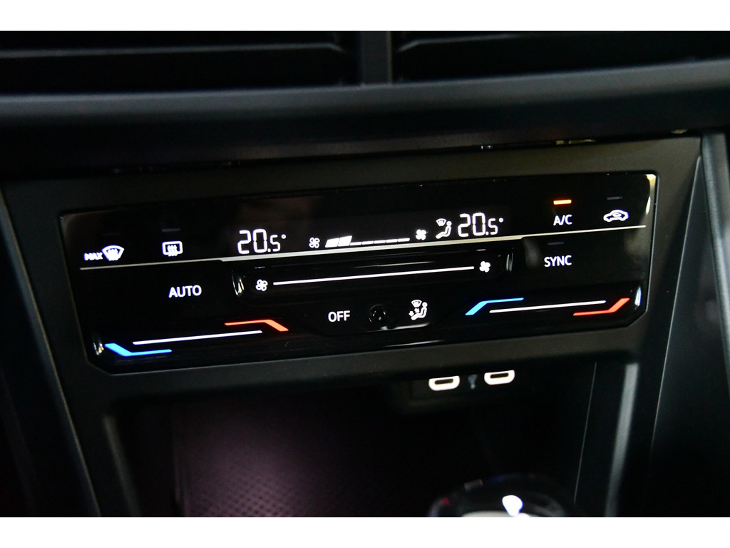 Volkswagen Polo 1.0 TSI R-Line, Full-options, Pano, Camera 18