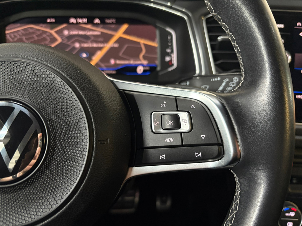 Volkswagen T-Roc 1.5 TSI R-Line Cam*Led*Keyless*Blindspot 10