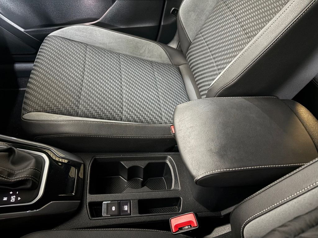 Volkswagen T-Roc 1.5 TSI R-Line Cam*Led*Keyless*Blindspot 15